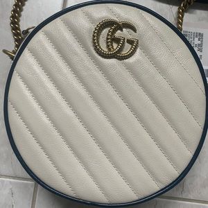 New Gucci GG Mormont Round shoulder Bag white and blue